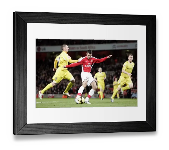 Framed Print : Robin van Persie's Thrilling 4th Goal: Arsenal Crushes Cardiff 4-0 in FA Cup