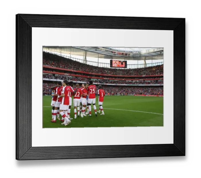 Framed Print : Arsenal Players Gather Before Arsenal 1:2 Hull City, Barclays Premier League, Emirates Stadium (2008) Framed Print : Arsenal Players Gather Before Arsenal 1:2 Hull City, Barclays Premier League, Emirates Stadium (2008)