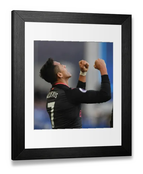 Framed Print : Alexis Sanchez's Hat-Trick: Everton vs. Arsenal, Premier League 2017-18 Framed Print : Alexis Sanchez's Hat-Trick: Everton vs. Arsenal, Premier League 2017-18