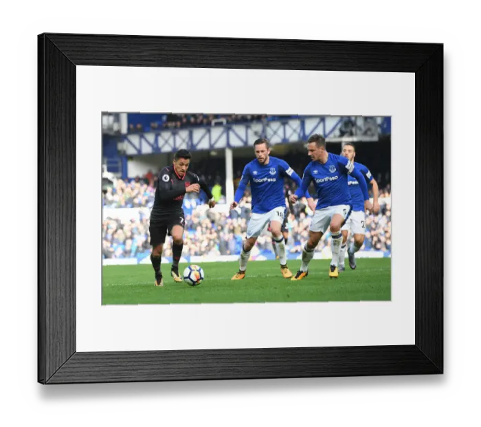Framed Print : Clash at Goodison: Sanchez vs Jagielka & Sigurdsson Framed Print : Clash at Goodison: Sanchez vs Jagielka & Sigurdsson