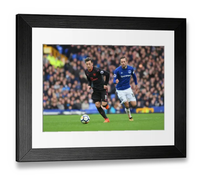Framed Print : Mesut Ozil vs. Gylfi Sigurdsson: A Midfield Showdown of Brilliance in Everton vs. Arsenal (2017-18) Framed Print : Mesut Ozil vs. Gylfi Sigurdsson: A Midfield Showdown of Brilliance in Everton vs. Arsenal (2017-18)