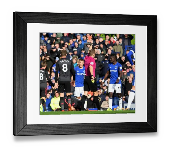 Framed Print : Red Card Drama: Idrissa Gueye Dismissed as Arsenal Edge Past Everton in Premier League Clash