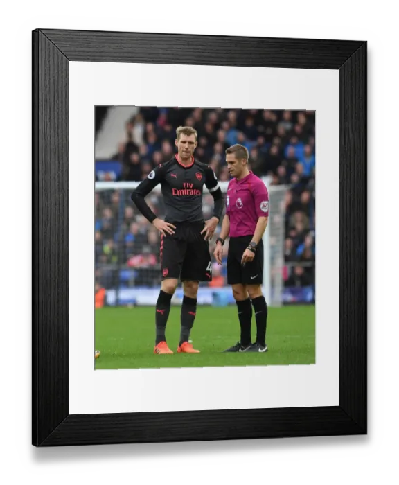 Framed Print : Per Mertesacker vs. Referee Craig Pawson: A Contentious Moment at Everton vs. Arsenal (2017-18) Framed Print : Per Mertesacker vs. Referee Craig Pawson: A Contentious Moment at Everton vs. Arsenal (2017-18)