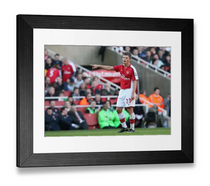 Framed Print : Arshavin's Scoreless Battle: Arsenal vs. Sunderland, 2009 Framed Print : Arshavin's Scoreless Battle: Arsenal vs. Sunderland, 2009
