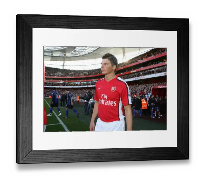 Framed Print : Arshavin's Battle: Arsenal vs. Sunderland, Premier League Stalemate, February 2009