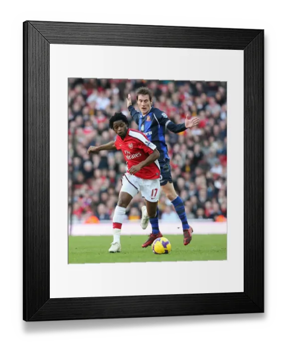 Framed Print : Alex Song (Arsenal) Dean Whitehead (Sunderland) Framed Print : Alex Song (Arsenal) Dean Whitehead (Sunderland)