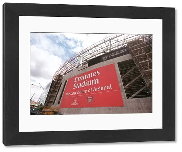 Building work at the New Stadium. Emirates Stadium, Islington, London, 4  /  7  /  05