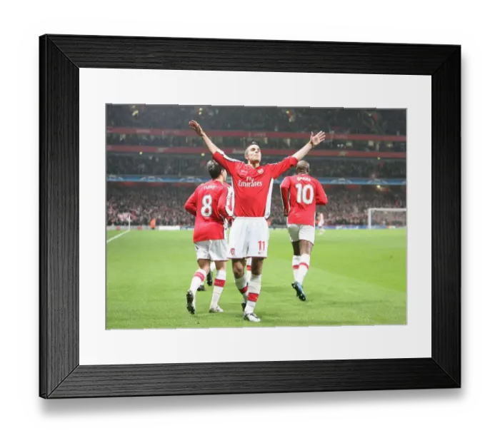 Framed Print : Van Persie's Thriller: Arsenal Takes 1-0 Lead Over AS Roma in Champions League Framed Print : Van Persie's Thriller: Arsenal Takes 1-0 Lead Over AS Roma in Champions League