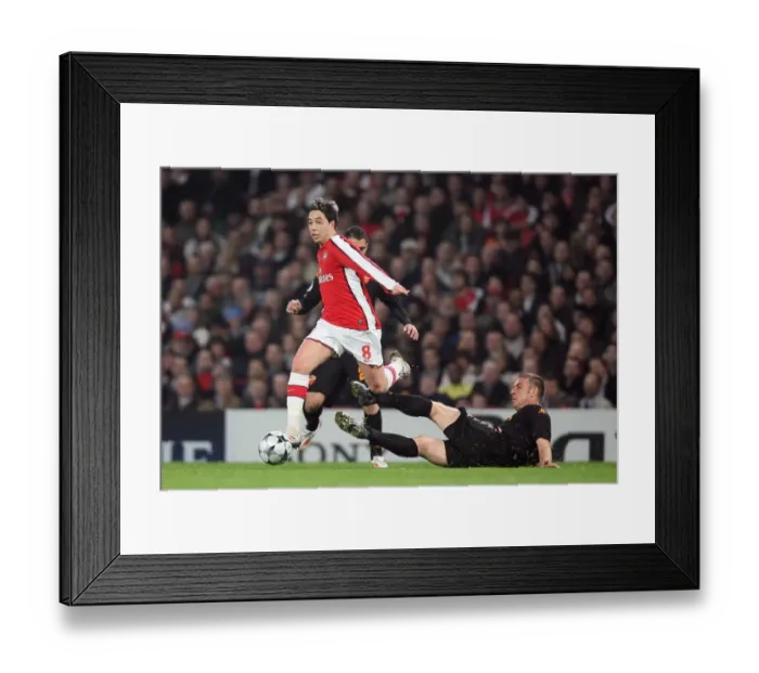 Framed Print : Samir Nasri (Arsenal) Daniele De Rossi (Roma) Framed Print : Samir Nasri (Arsenal) Daniele De Rossi (Roma)