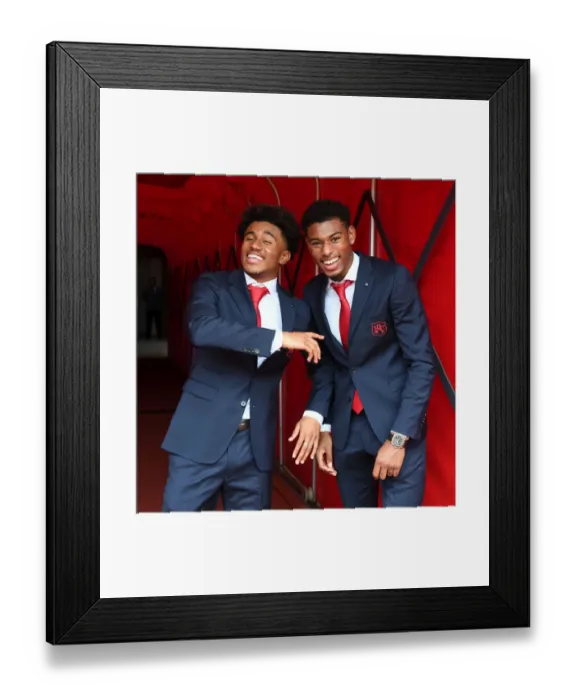 Framed Print : Arsenal Tunnel: Reiss Nelson and Jeff Reine-Adelaide Pre-Match (2017-18) Framed Print : Arsenal Tunnel: Reiss Nelson and Jeff Reine-Adelaide Pre-Match (2017-18)