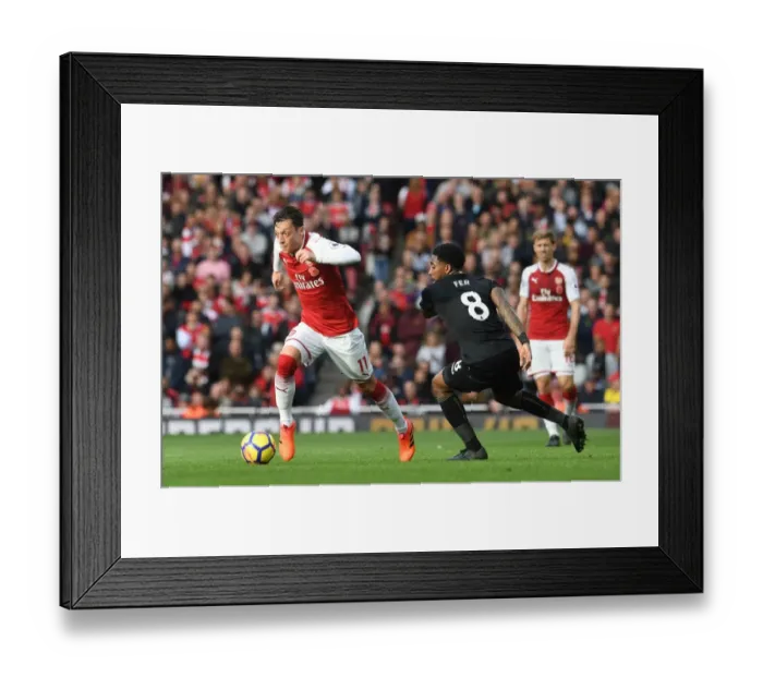 Framed Print : Mesut Ozil vs. Leroy Fer: Battle in the Midfield - Arsenal v Swansea City, Premier League 2017-18 Framed Print : Mesut Ozil vs. Leroy Fer: Battle in the Midfield - Arsenal v Swansea City, Premier League 2017-18