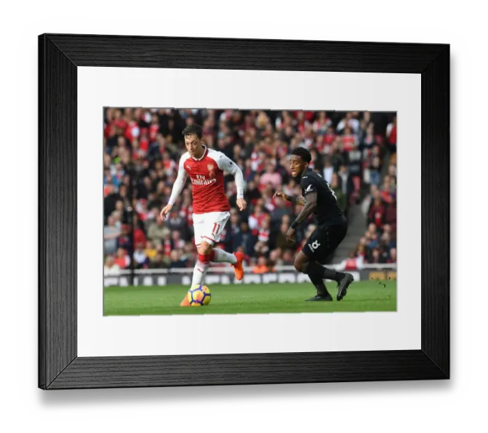 Framed Print : Mesut Ozil vs. Leroy Fer: A Midfield Showdown - Arsenal vs. Swansea City, 2017-18 Framed Print : Mesut Ozil vs. Leroy Fer: A Midfield Showdown - Arsenal vs. Swansea City, 2017-18