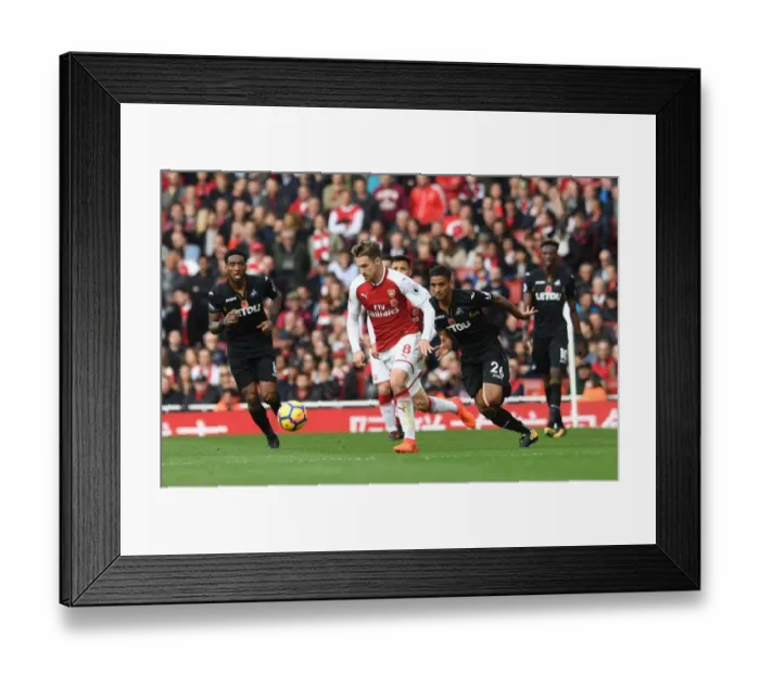 Framed Print : Aaron Ramsey in Action: Arsenal vs Swansea City, Premier League 2017-18
