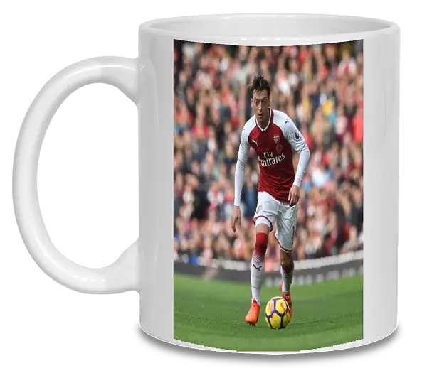 Mesut Ozil (Arsenal). Arsenal 2: 1 Swansea City. Premier League. Emirates Stadium
