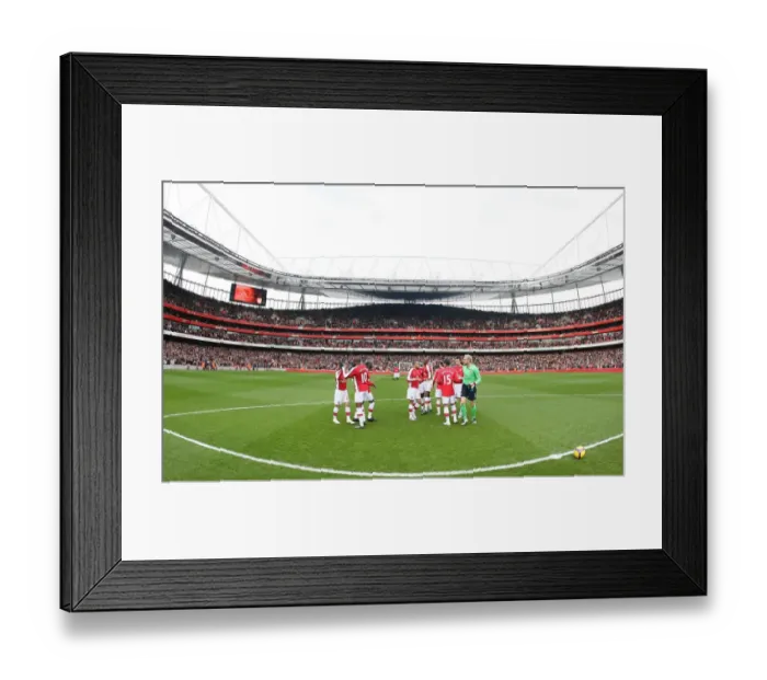 Framed Print : The Arsenal team prepare for the match