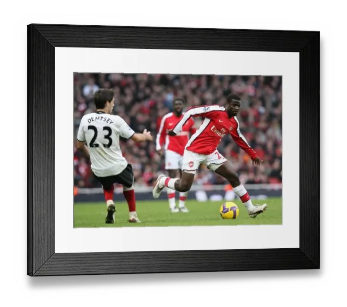 Framed Print : Emmanuel Eboue (Arsenal) Clint Dempsey (Fulham) Framed Print : Emmanuel Eboue (Arsenal) Clint Dempsey (Fulham)
