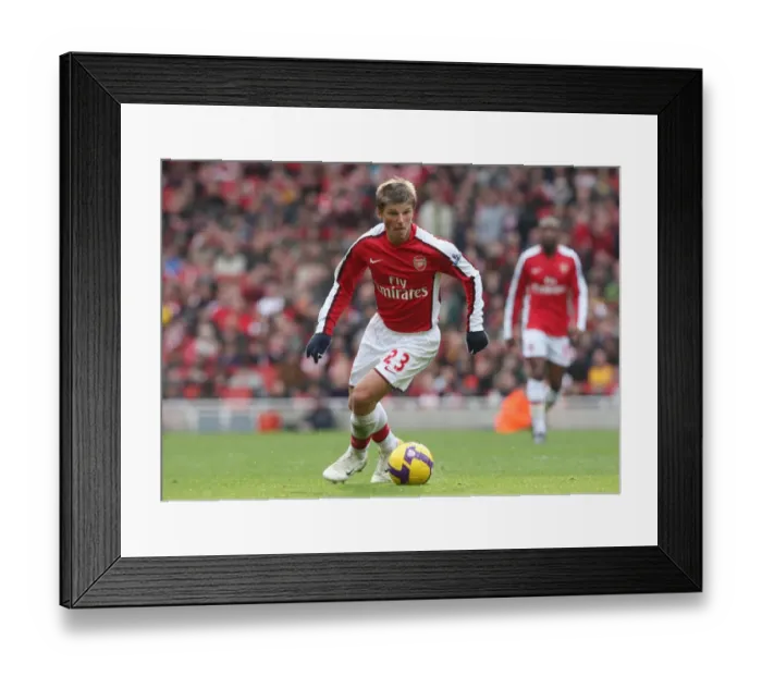 Framed Print : Arshavin's Unyielding Performance: Arsenal vs. Fulham, 0-0 Barclays Premier League (February 28, 2009) Framed Print : Arshavin's Unyielding Performance: Arsenal vs. Fulham, 0-0 Barclays Premier League (February 28, 2009)