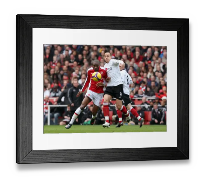 Framed Print : William Gallas (Arsenal) Bobby Zamora (Fulham) Framed Print : William Gallas (Arsenal) Bobby Zamora (Fulham)