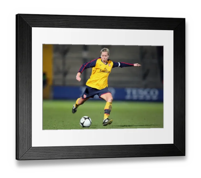 Framed Print : Arsenal's Jayne Ludlow Celebrates in Womens FA Premier League Cup Final Victory over Doncaster Rovers Belles