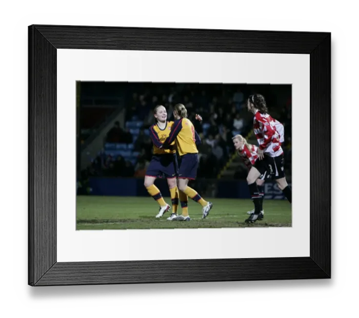 Framed Print : Kelly Smith celebrates scoring Arsenal and her 1st Framed Print : Kelly Smith celebrates scoring Arsenal and her 1st