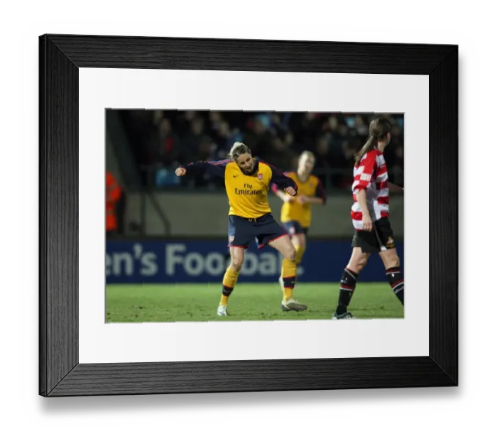 Framed Print : Kelly Smith celebrates scoring her and Arsenals 3rd goal Framed Print : Kelly Smith celebrates scoring her and Arsenals 3rd goal