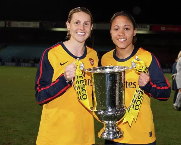 Kelly Smith and Alex Scott (Arsenal) with the League Cup trophy