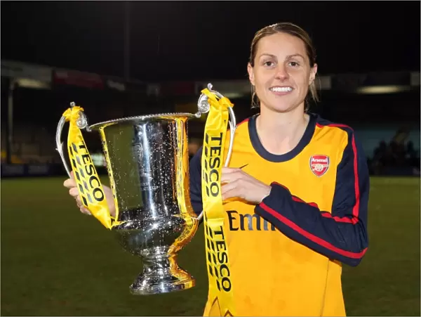 Kelly Smith (Arsenal) with the League Cup trophy