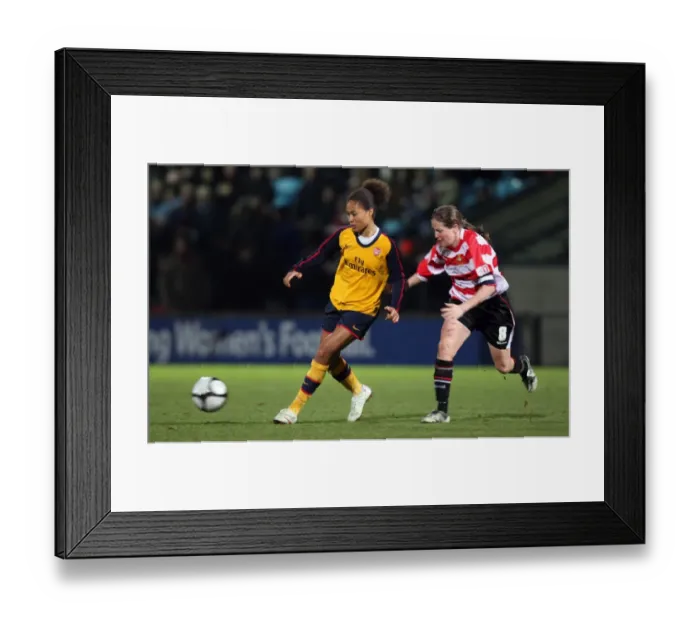 Framed Print : Rachel Yankey (Arsenal) Vicki Exley (Doncaster)