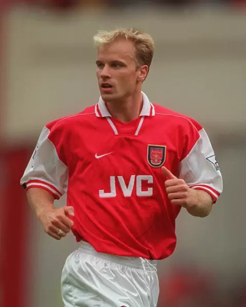 Dennis Bergkamp: Arsenal's Hero of the Unforgettable Double Winning Season, 1997 / 98