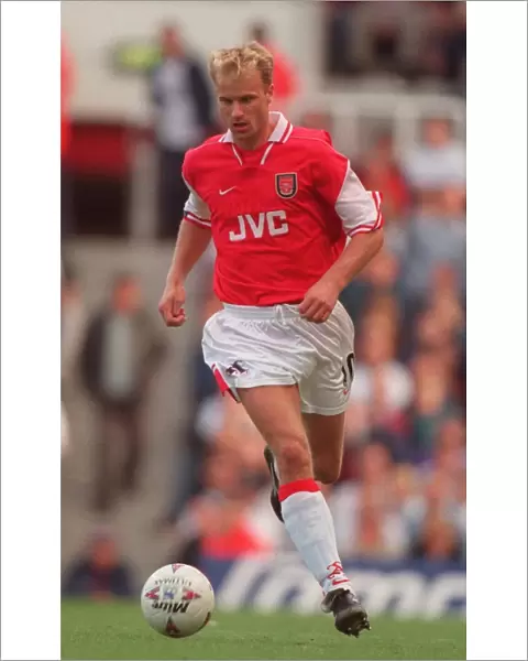 Dennis Bergkamp: Arsenal's Legendary Hero of the Unforgettable Double Winning Season, 1997 / 98