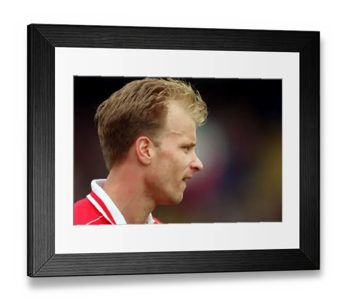 Framed Print : Dennis Bergkamp - Arsenal Football Club Legend Framed Print : Dennis Bergkamp - Arsenal Football Club Legend