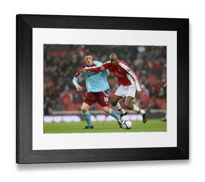 Framed Print : Abou Diaby (Arsenal) Chris McCann (Burnley)