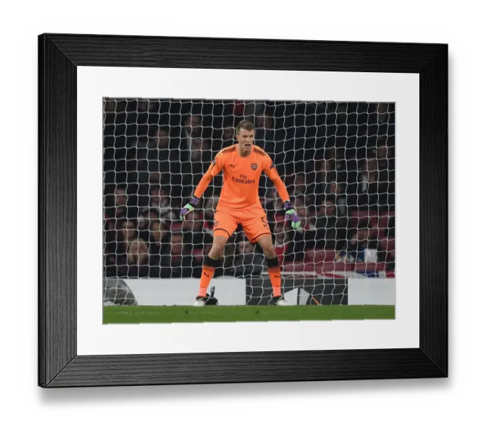 Framed Print : Arsenal's Matt Macey in Action against Red Star Belgrade in the Europa League