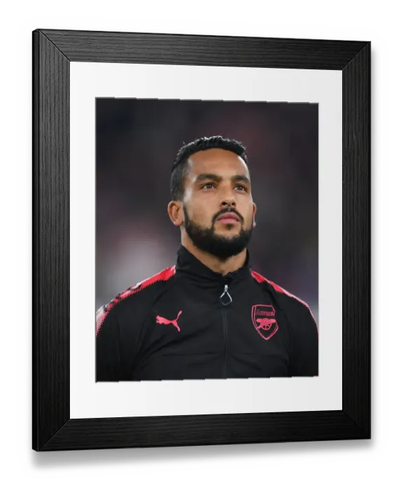 Framed Print : Theo Walcott Gears Up for Arsenal's Europa League Clash Against Red Star Belgrade