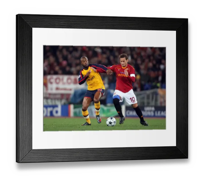 Framed Print : William Gallas (Arsenal) Francesco Totti (Roma) Framed Print : William Gallas (Arsenal) Francesco Totti (Roma)