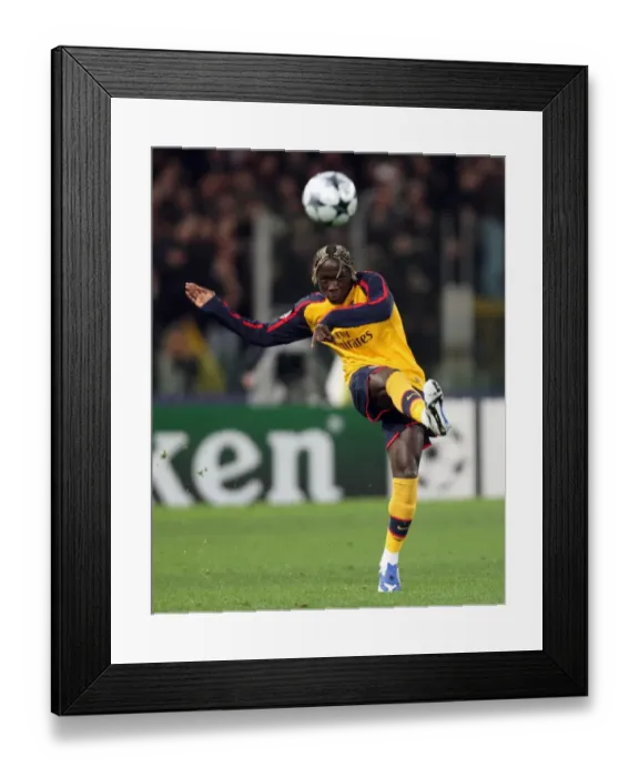 Framed Print : Dramatic Showdown: Arsenal's Bacary Sagna Secures Victory against AS Roma in UEFA Champions League Penalty Shootout (11 / 3 / 09)