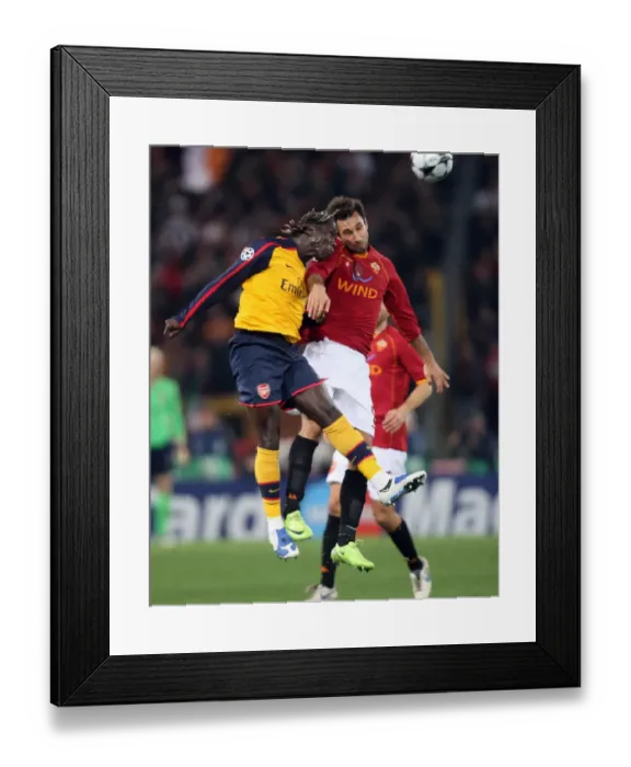Framed Print : Bacary Sagna (Arsenal) Mirko Vucinic (Roma)