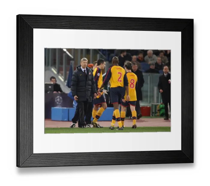 Framed Print : Arsenal manager Arsene Wenger talks with Abou Diaby Framed Print : Arsenal manager Arsene Wenger talks with Abou Diaby