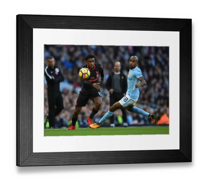 Framed Print : Clash of Titans: Iwobi vs Delph - Manchester City vs Arsenal, Premier League 2017-18 Framed Print : Clash of Titans: Iwobi vs Delph - Manchester City vs Arsenal, Premier League 2017-18