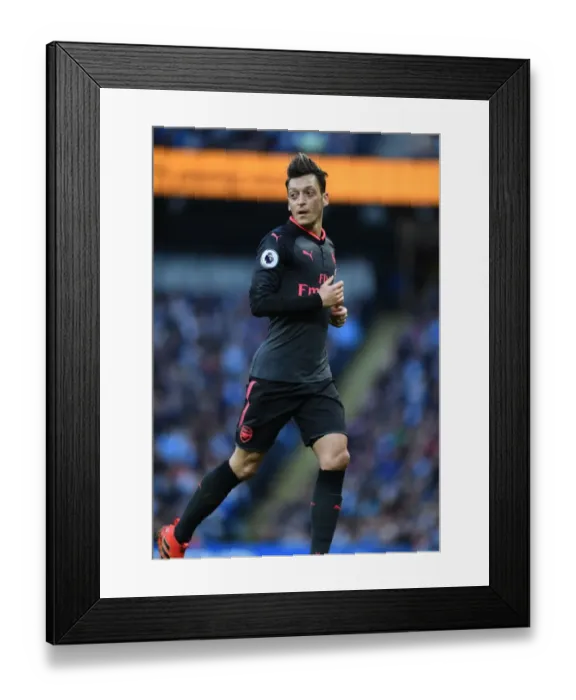 Framed Print : Mesut Ozil: In Action for Arsenal Against Manchester City (2017-18)
