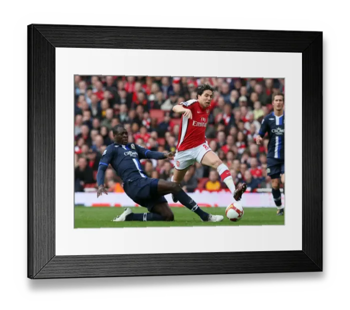 Framed Print : Arsenal's Dominance: 4-0 Over Blackburn Rovers with Nasri's Brilliance