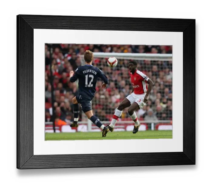 Framed Print : Kolo Toure (Arsenal) Morten Gamst Pedersen (Blackburn) Framed Print : Kolo Toure (Arsenal) Morten Gamst Pedersen (Blackburn)
