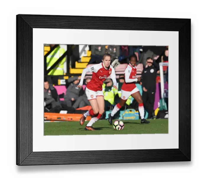 Framed Print : Vivianne Miedema in Action: Arsenal Women's Dominant Performance Against Sunderland Ladies (2017-18)