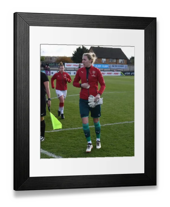 Framed Print : Anna Moorhouse of Arsenal: Focus and Determination Ahead of Arsenal Women vs. Sunderland