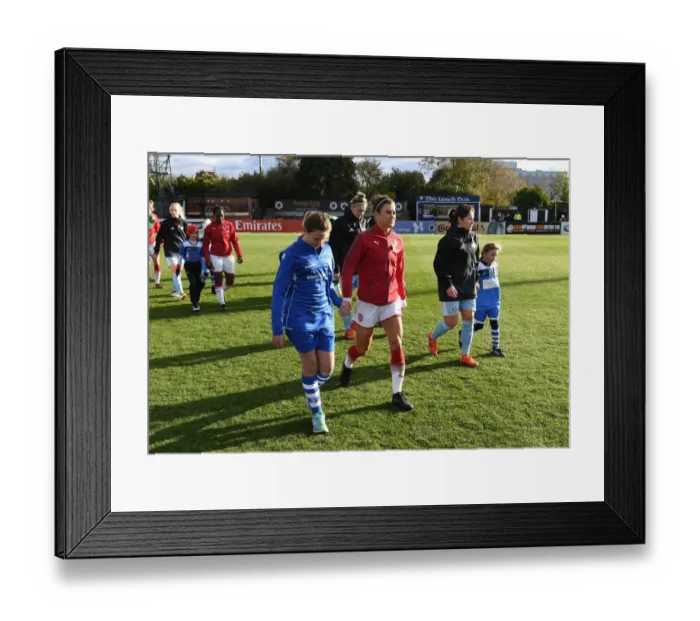 Framed Print : Jemma Rose of Arsenal: Focus and Determination Ahead of Arsenal Women vs Sunderland Framed Print : Jemma Rose of Arsenal: Focus and Determination Ahead of Arsenal Women vs Sunderland