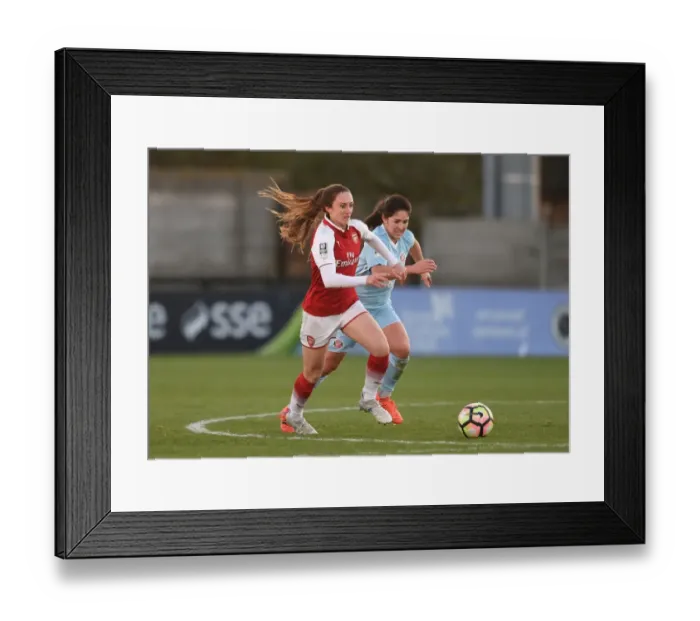 Framed Print : Arsenal vs Sunderland: Lisa Evans vs Zaneta Wyne in WSL Clash Framed Print : Arsenal vs Sunderland: Lisa Evans vs Zaneta Wyne in WSL Clash