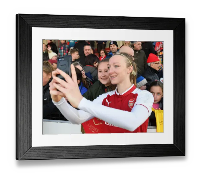 Framed Print : Louise Quinn Celebrates with Arsenal Fans after Women's Super League Victory over Sunderland