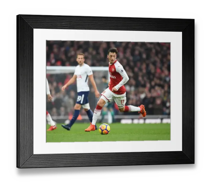 Framed Print : Mesut Ozil in Action: Arsenal vs. Tottenham Hotspur, Premier League 2017-18