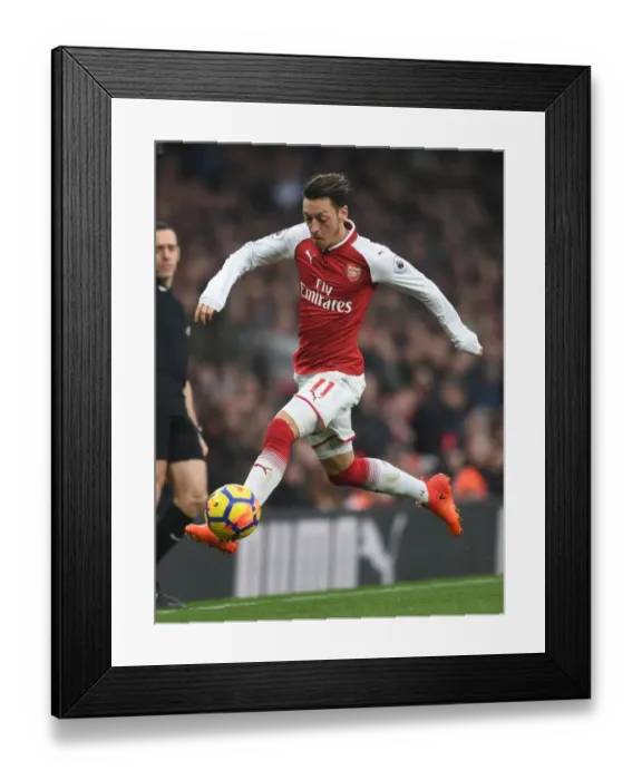 Framed Print : Mesut Ozil: Arsenal vs. Tottenham Hotspur, Premier League 2017-18 Framed Print : Mesut Ozil: Arsenal vs. Tottenham Hotspur, Premier League 2017-18