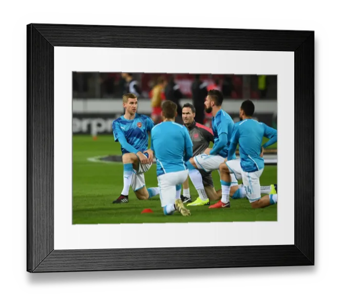 Framed Print : Per Mertesacker Gears Up: Arsenal vs. 1. FC Koeln, UEFA Europa League (2017) Framed Print : Per Mertesacker Gears Up: Arsenal vs. 1. FC Koeln, UEFA Europa League (2017)